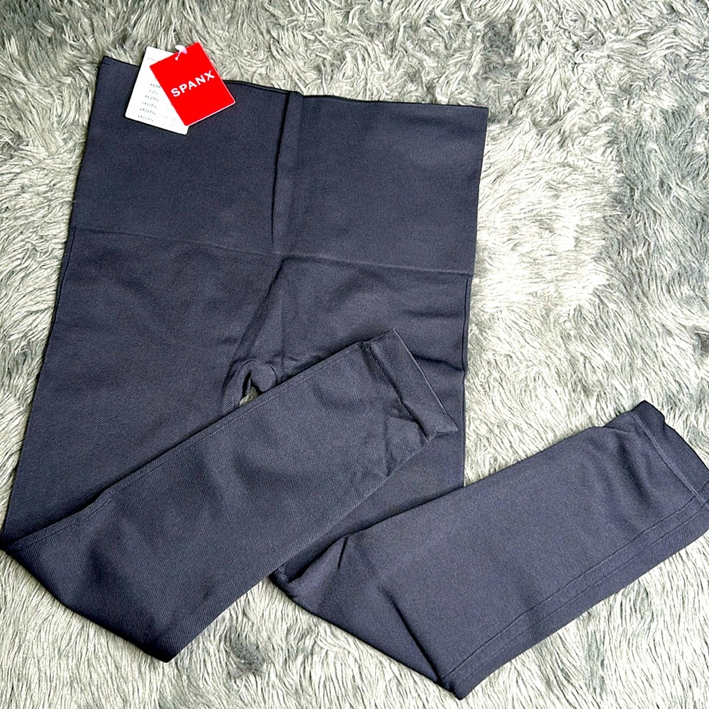 SPANX Seamless Crop Leggings